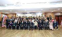 “배우는 여성을 넘어, 변화를 이끄는 여성”